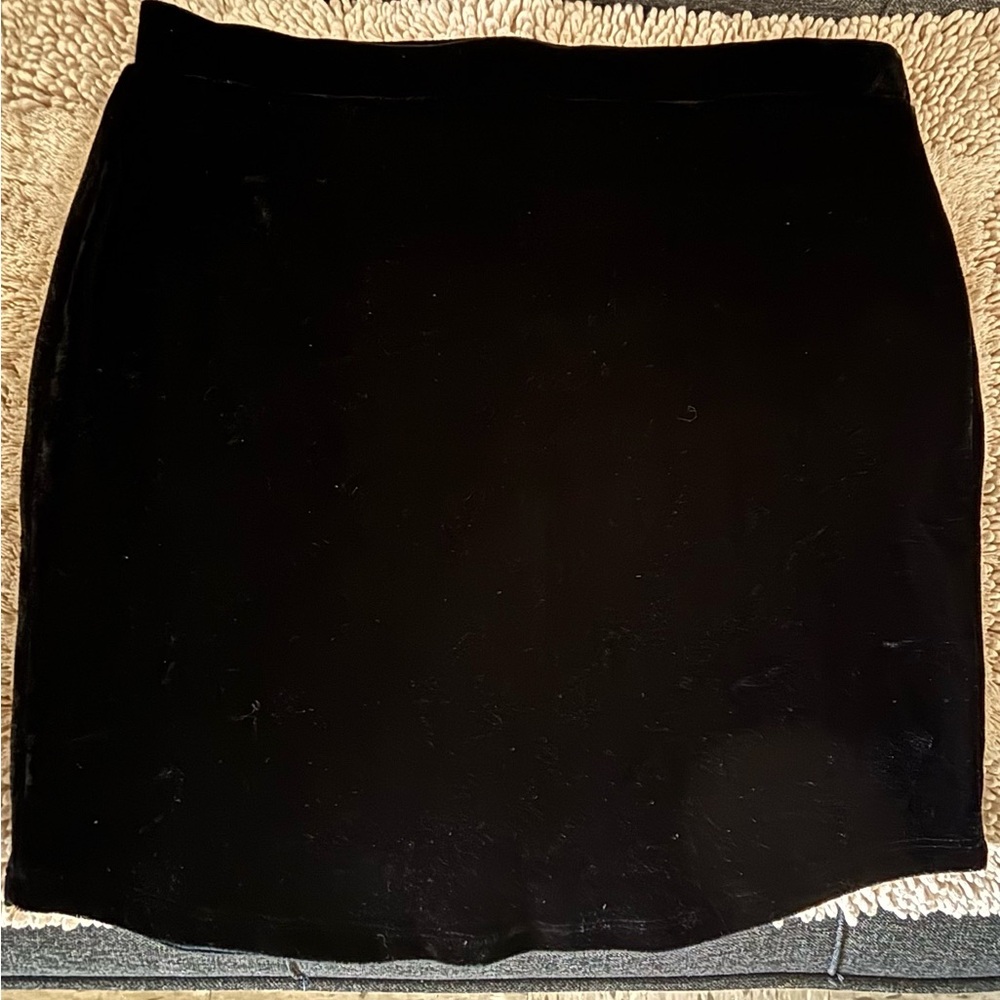 Forever 21 Black Mini Skirt